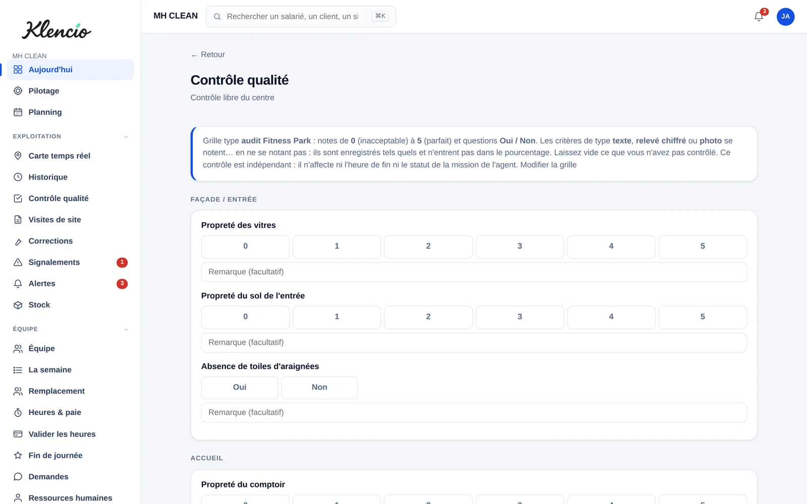 Une grille de contrôle qualité, avec ses notes et ses non-conformités.